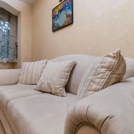 Elegant 1-bedroom Apartmán Plovdiv